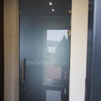 zabudowa wiatrołapu drzwi z naświetlem górnym-szkło satynowe w odcieniu grafitowym-Rybnik
